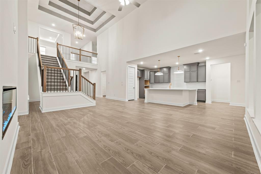 4703 Rustic Garden Lane