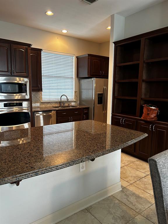 1715 Dominica Drive, Kingwood, Texas image 8