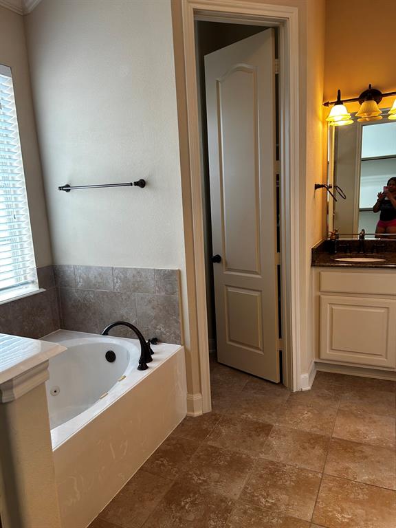 1715 Dominica Drive, Kingwood, Texas image 23