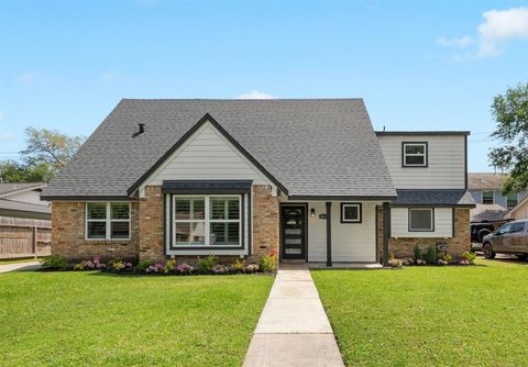 4410 Deer Lodge Drive Houston TX 77018