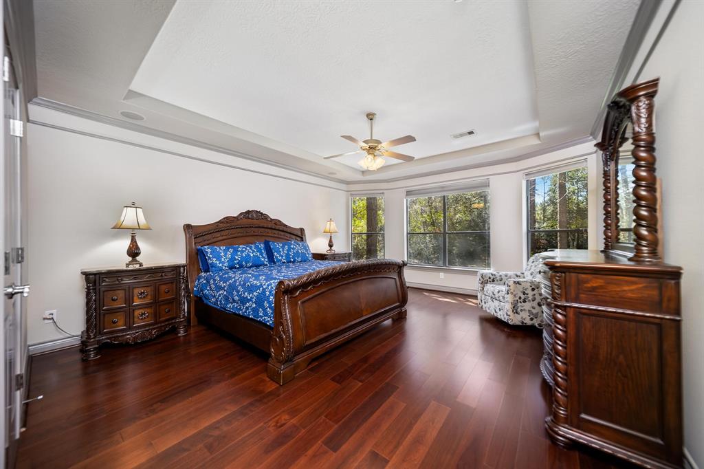 10326 Hunter Creek Lane, Conroe, Texas image 20