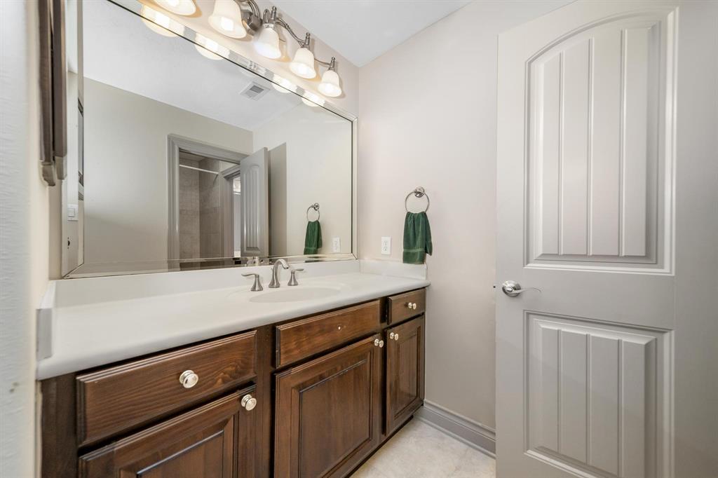 10326 Hunter Creek Lane, Conroe, Texas image 33