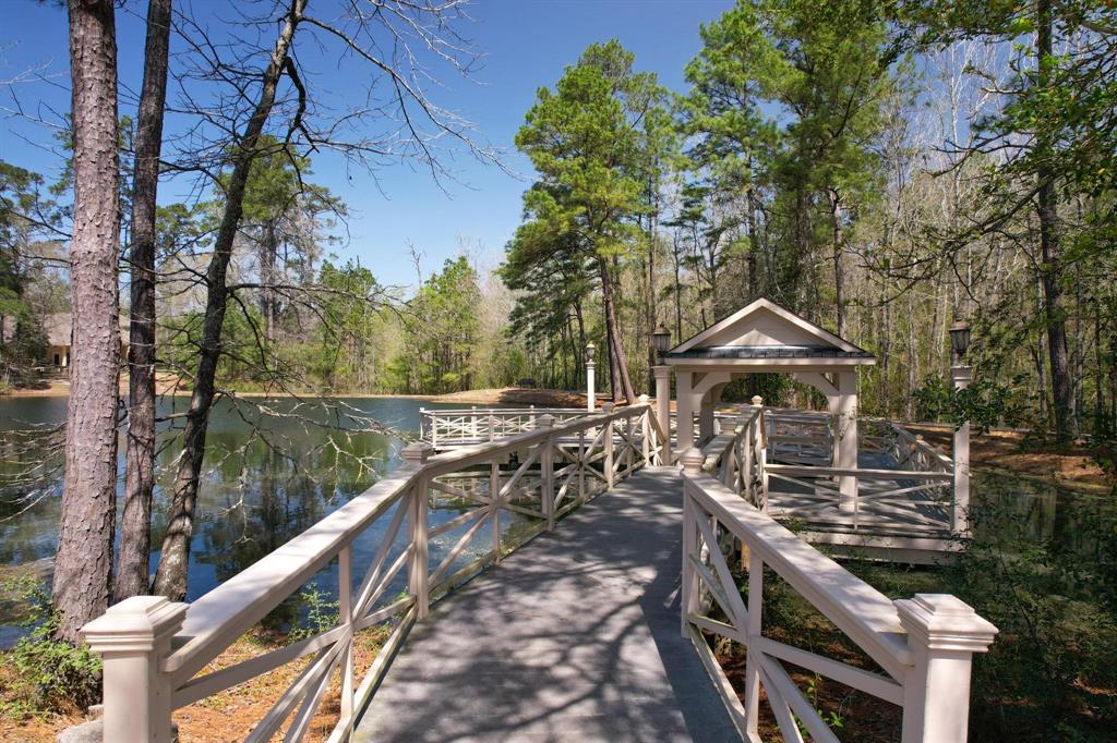 10326 Hunter Creek Lane, Conroe, Texas image 49