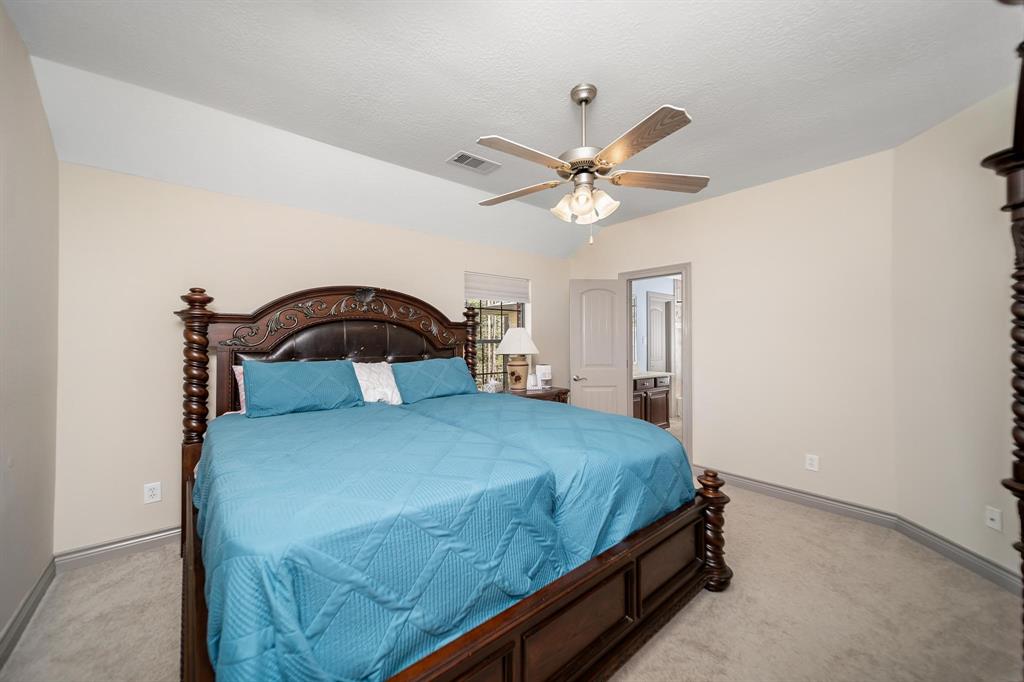 10326 Hunter Creek Lane, Conroe, Texas image 30
