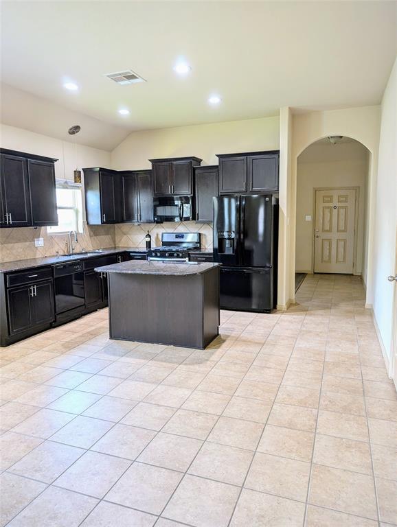 19331 Anchor Bay Lane, Humble, Texas image 10