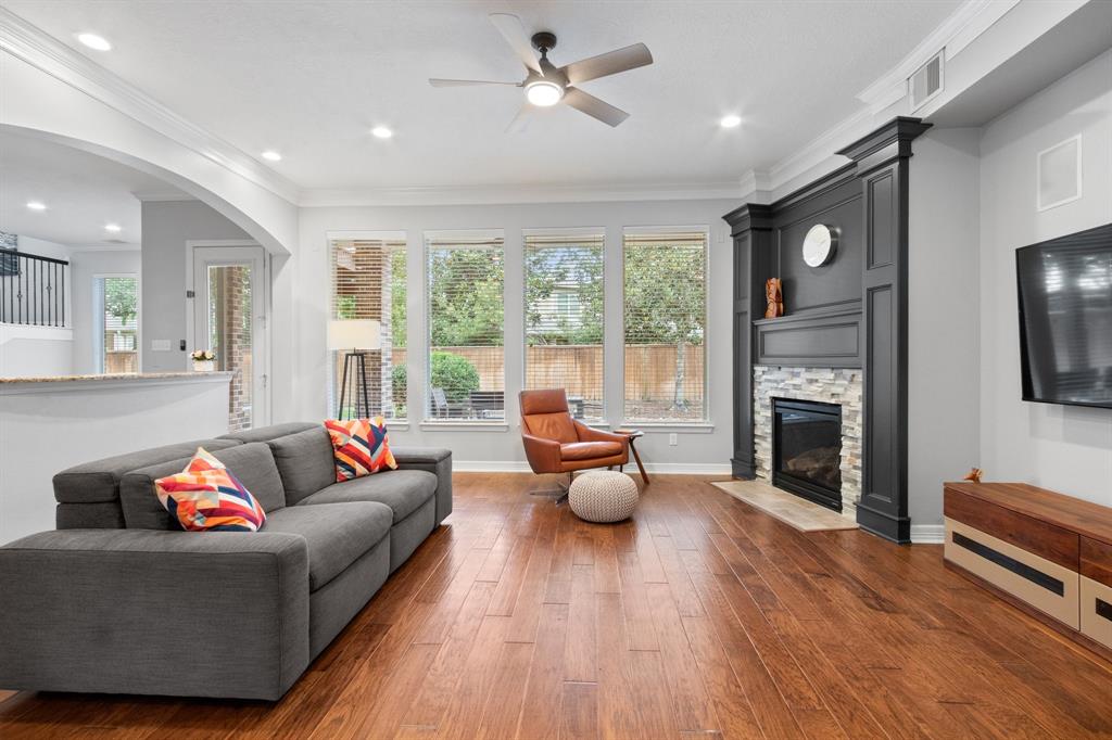 11837 13th Street, Santa Fe, Texas image 6