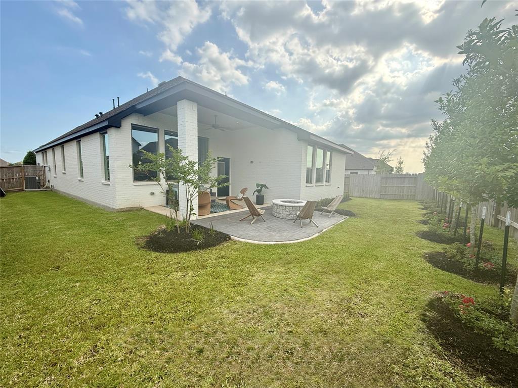 27130 Talora Lake Drive, Katy, Texas image 3