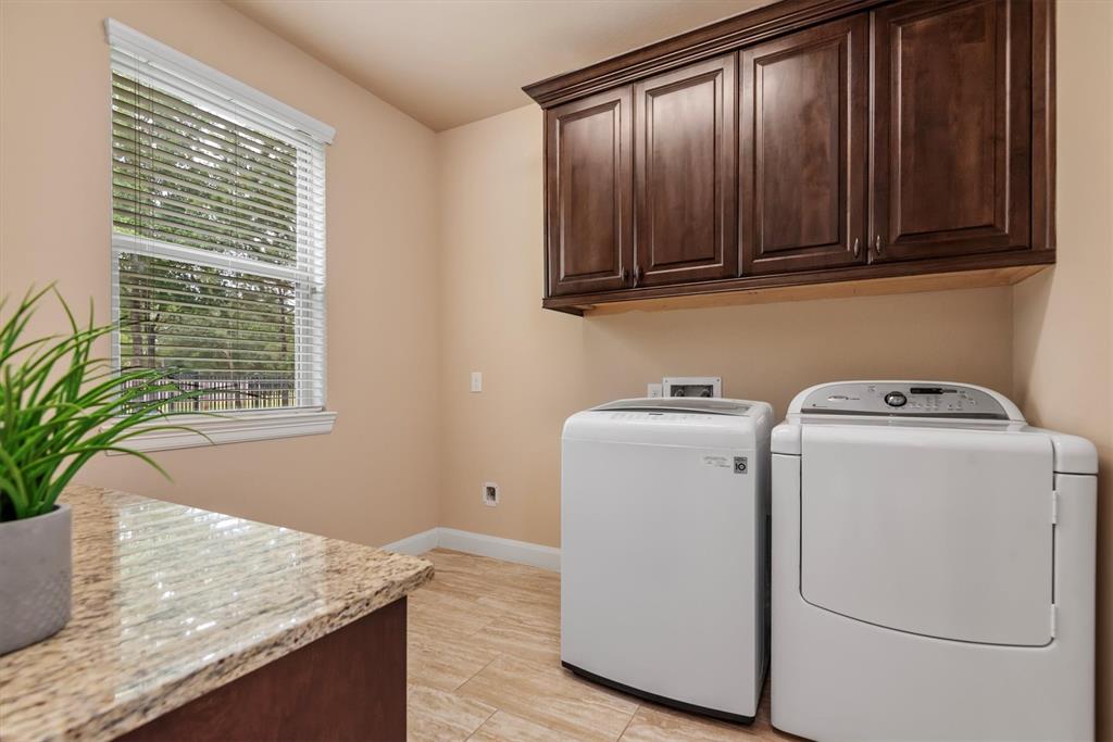 19023 Wild Thornberry Drive, Tomball, Texas image 23