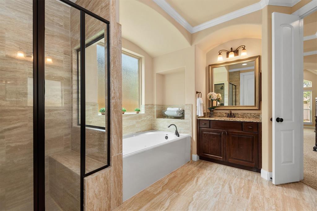 19023 Wild Thornberry Drive, Tomball, Texas image 33