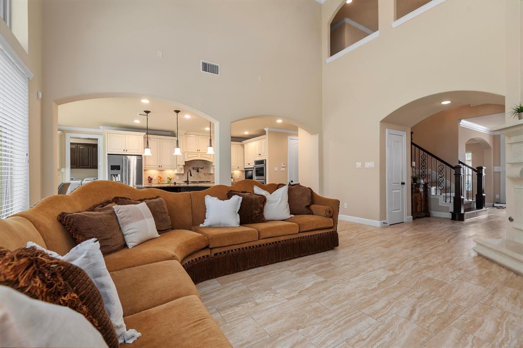 19023 Wild Thornberry Drive, Tomball, Texas image 14