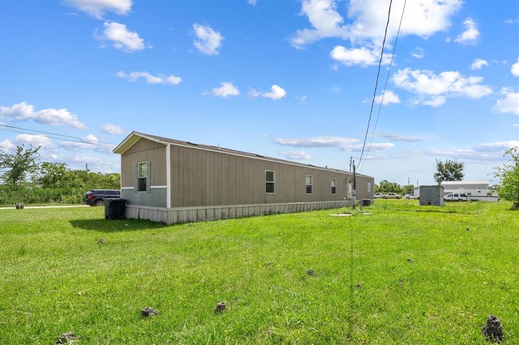 property-search 3 3919 Stables Lane