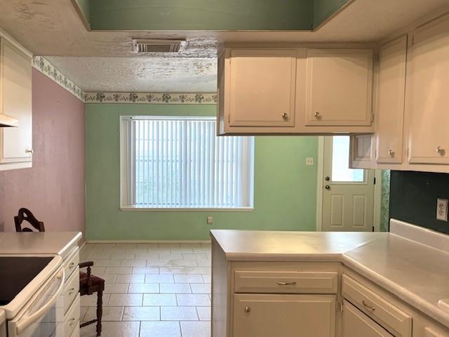 Houston, Texas 77072, United States, 2 Bedrooms Bedrooms, ,2 BathroomsBathrooms,Residential,Pending,45359