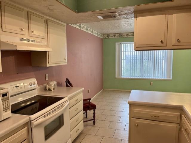 Houston, Texas 77072, United States, 2 Bedrooms Bedrooms, ,2 BathroomsBathrooms,Residential,Pending,45359