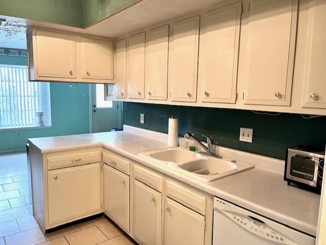 Houston, Texas 77072, United States, 2 Bedrooms Bedrooms, ,2 BathroomsBathrooms,Residential,Pending,45359