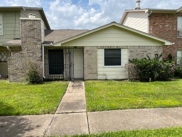 Houston, Texas 77072, United States, 2 Bedrooms Bedrooms, ,2 BathroomsBathrooms,Residential,Pending,45359