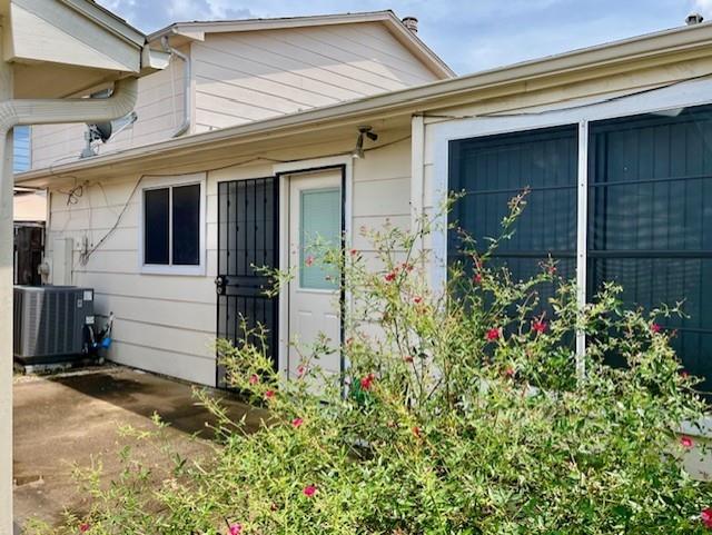 Houston, Texas 77072, United States, 2 Bedrooms Bedrooms, ,2 BathroomsBathrooms,Residential,Pending,45359