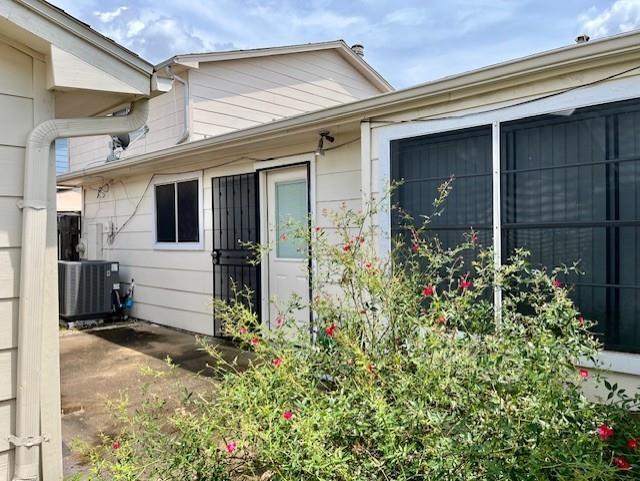 Houston, Texas 77072, United States, 2 Bedrooms Bedrooms, ,2 BathroomsBathrooms,Residential,Pending,45359