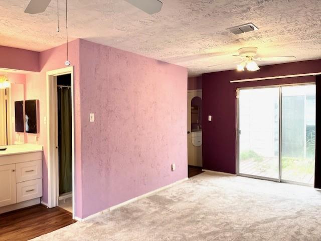 Houston, Texas 77072, United States, 2 Bedrooms Bedrooms, ,2 BathroomsBathrooms,Residential,Pending,45359