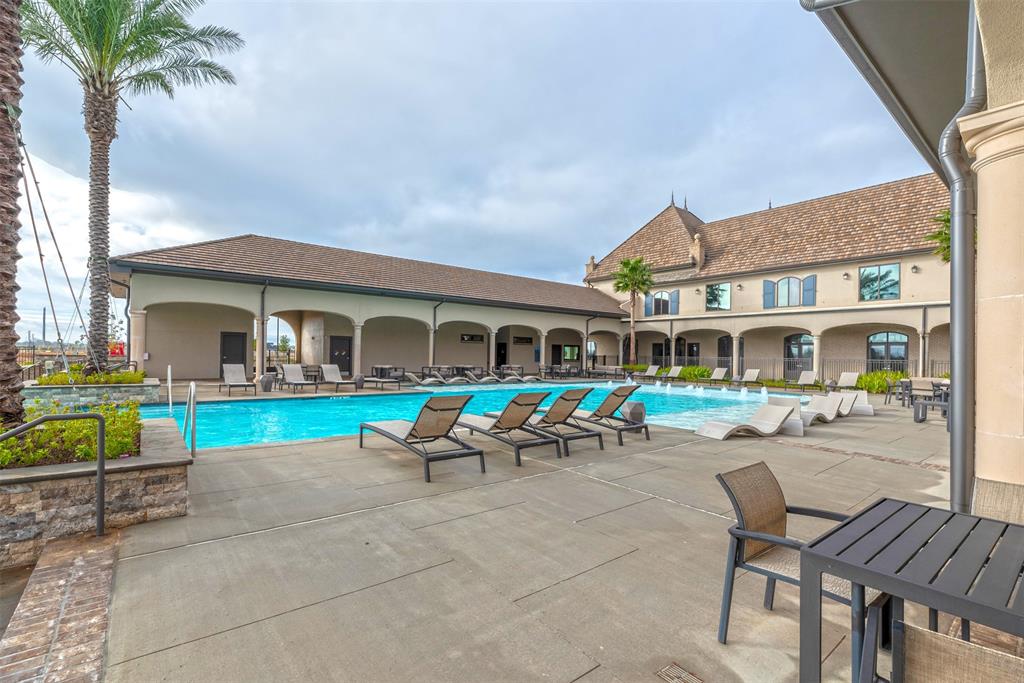 19819 Silver Saddle Lane, Tomball, Texas image 15