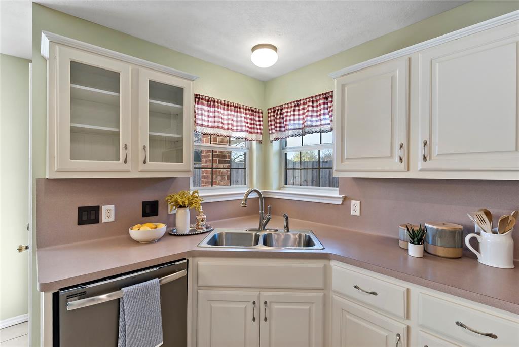 1110 Chesapeake Lane, College Station, Texas image 17