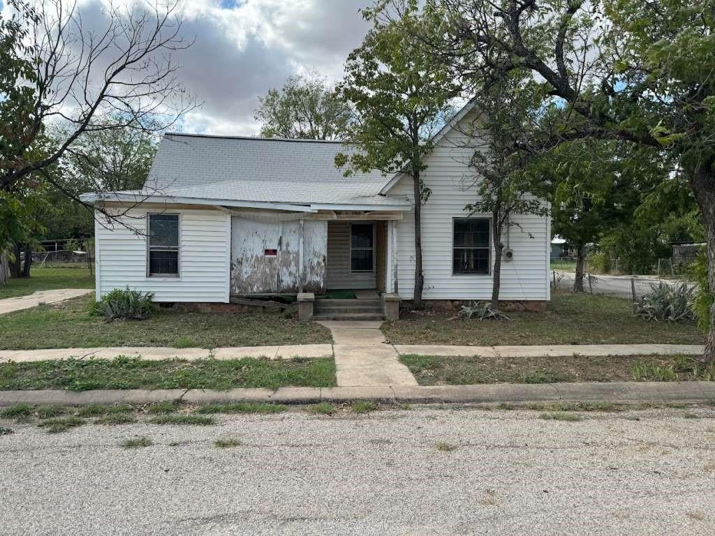 1000 S Frio Street, Coleman, Texas image 1