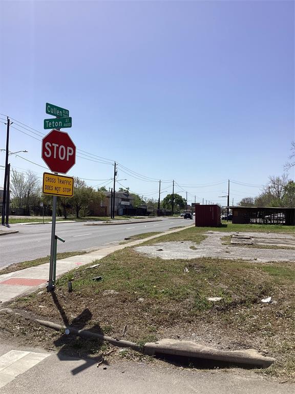 7814 Cullen Boulevard, Houston, Texas image 2