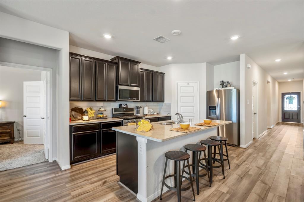 2311 E Winding Pines Drive, Tomball, Texas image 6