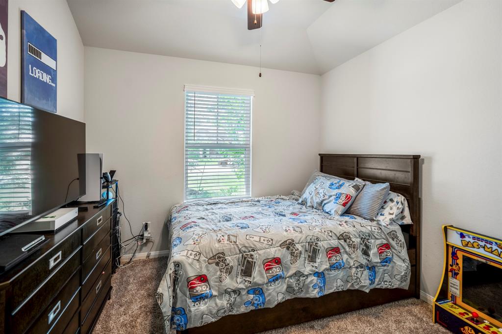 2311 E Winding Pines Drive, Tomball, Texas image 17