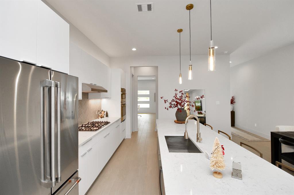 3002B Ventas Drive