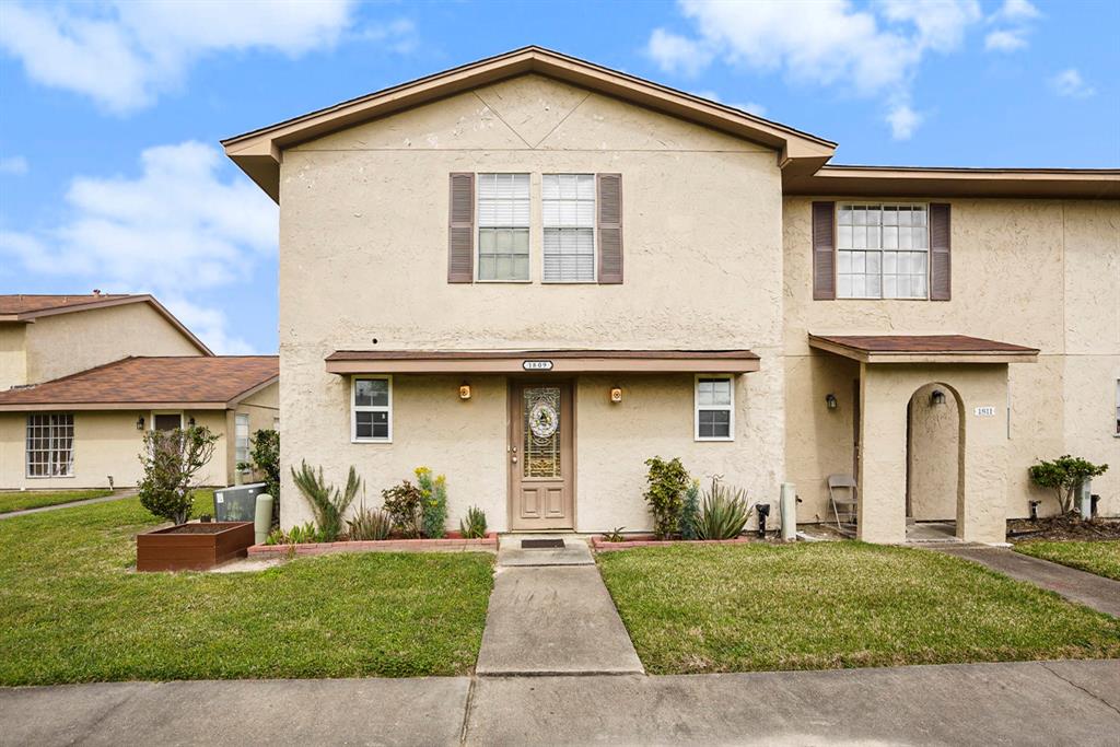 1809 Country Village Boulevard, Humble, Texas image 1