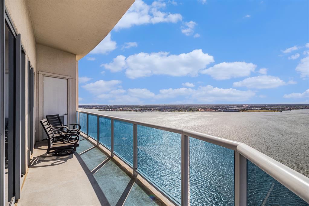 4821 Nasa Parkway 19w Pkwy #19 W, Seabrook, Texas image 1