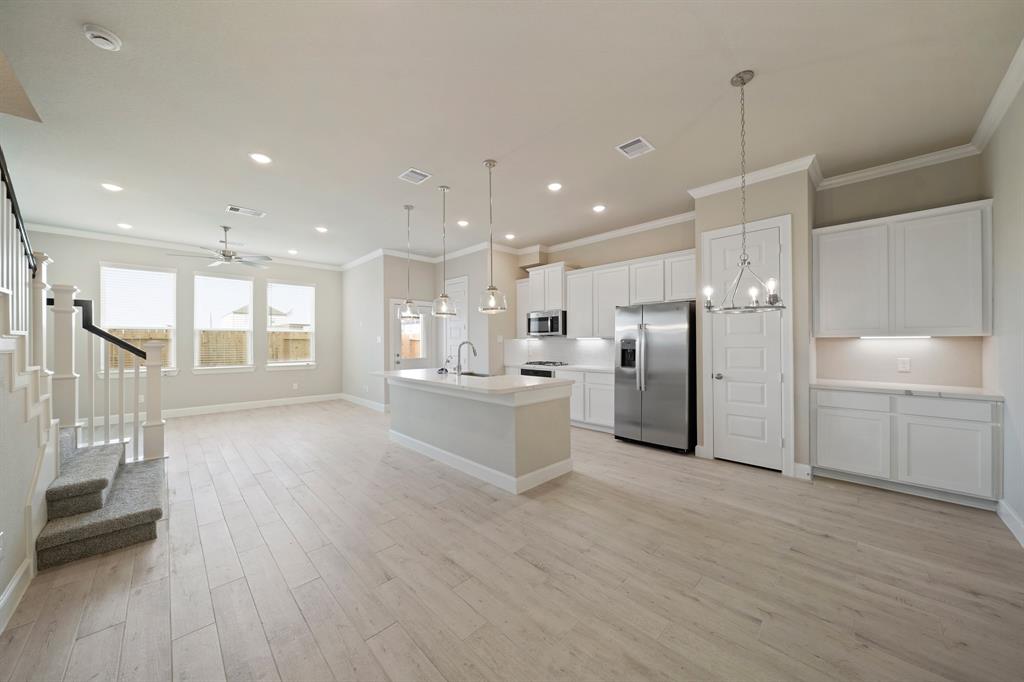 11407 Blossom Square Street