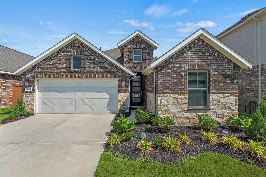 208 Catalina Cove Drive, Katy, Texas image 1