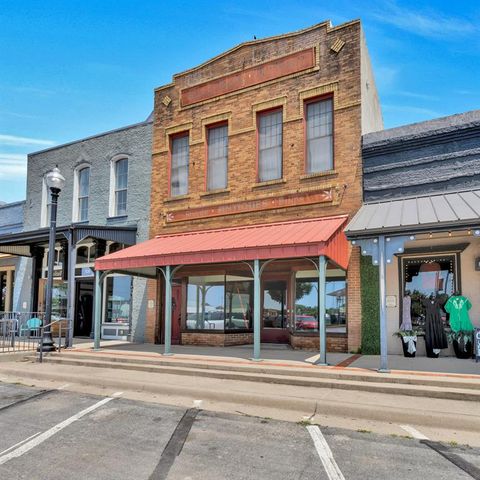 106 W Main Street Pilot Point TX 76258