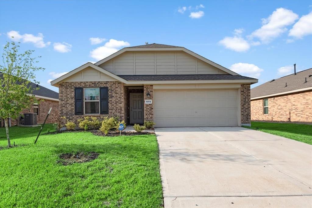8004 Driver Lane, Navasota, Texas image 1