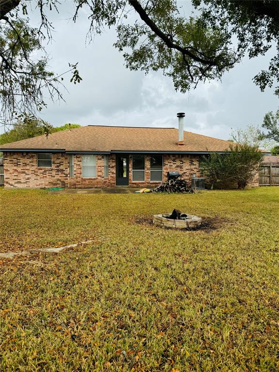 2502 Foxglove Street, Highlands, Texas image 3