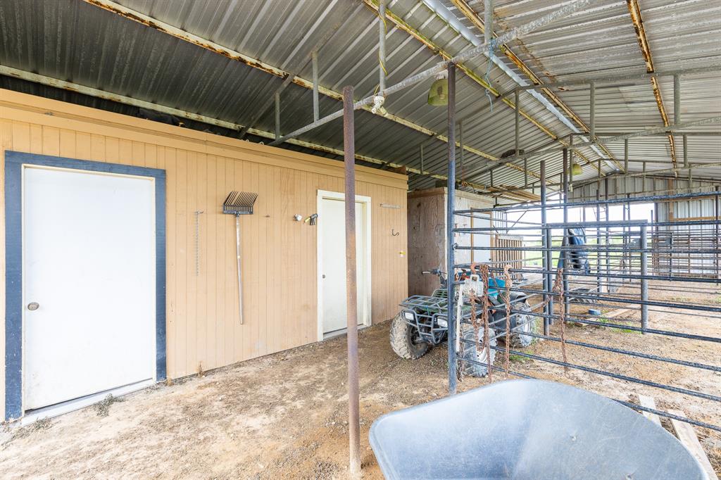 1825 County Road 212, Angleton, Texas image 37