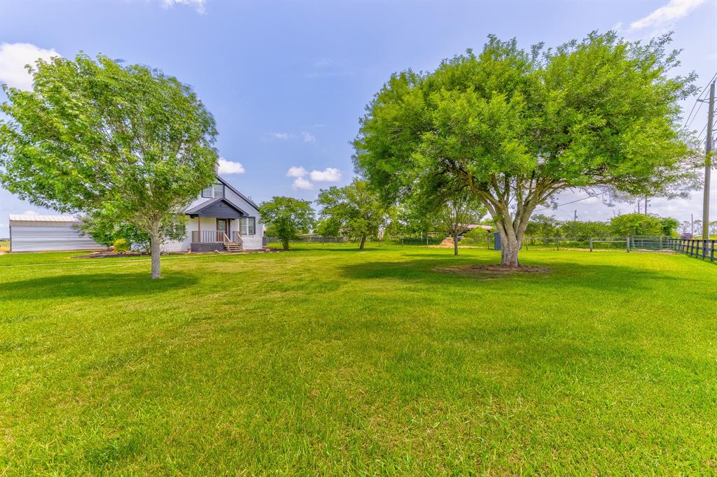 1825 County Road 212, Angleton, Texas image 5