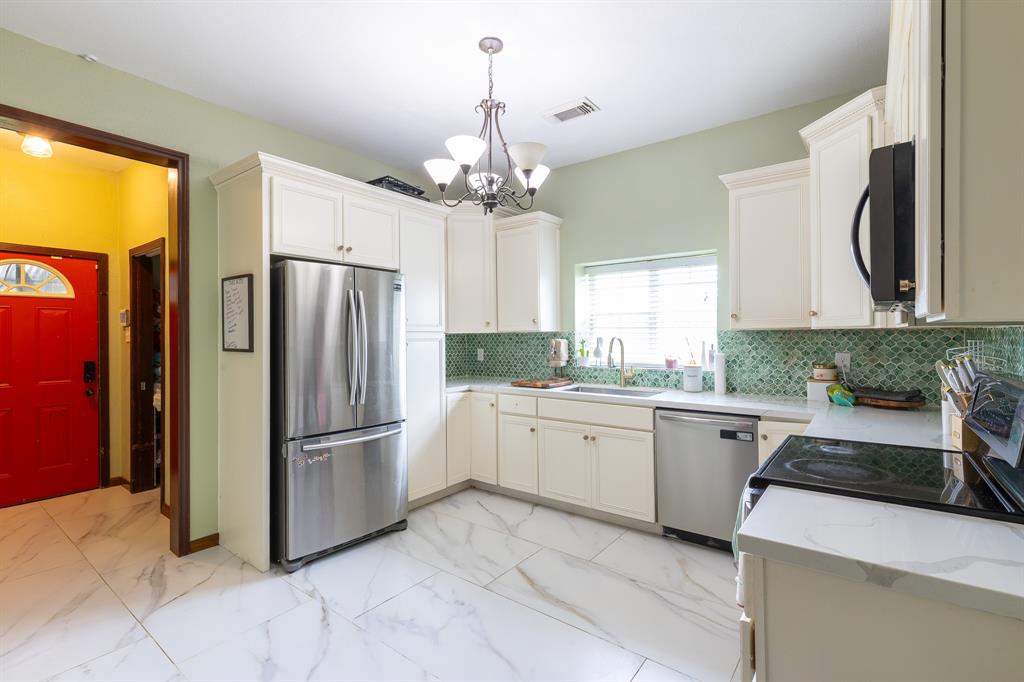1825 County Road 212, Angleton, Texas image 12