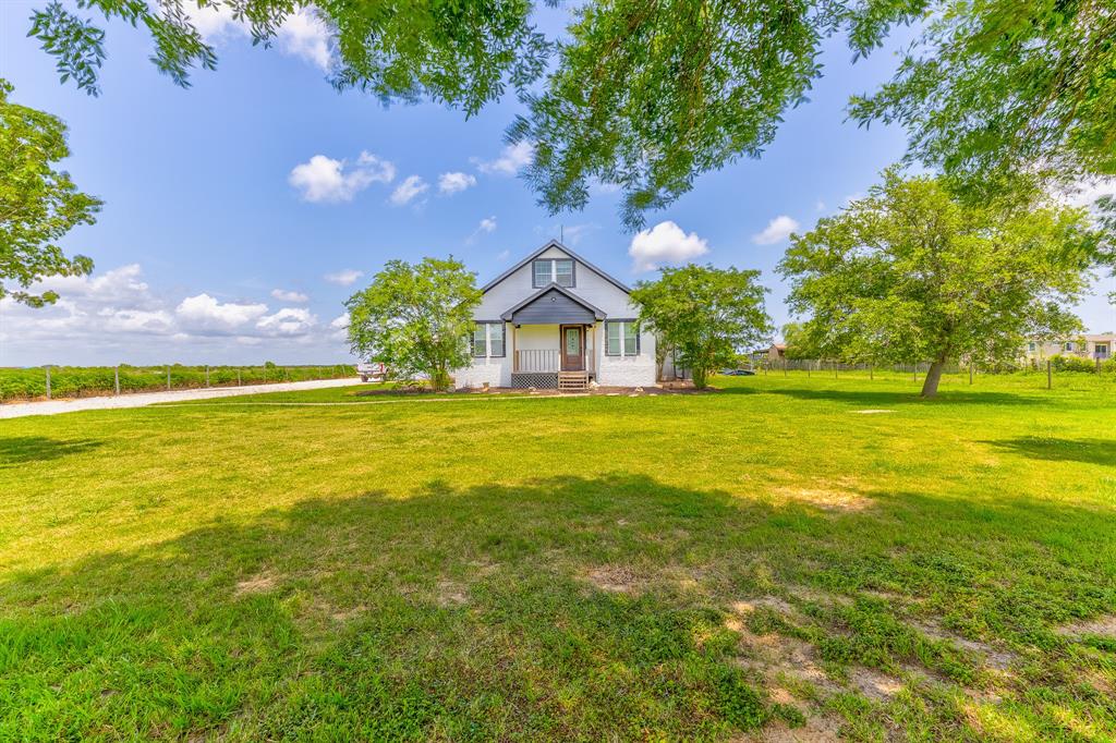 1825 County Road 212, Angleton, Texas image 6
