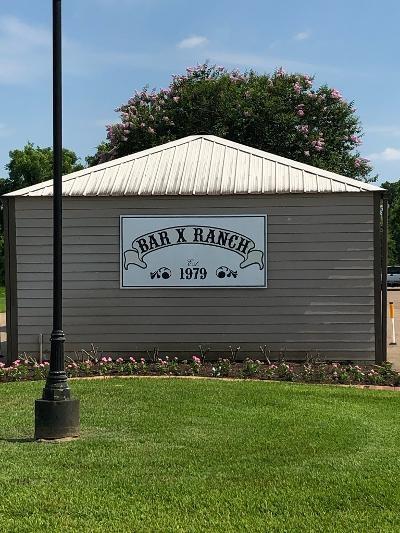 644 Chuckwagon Trail, Angleton, Texas image 1
