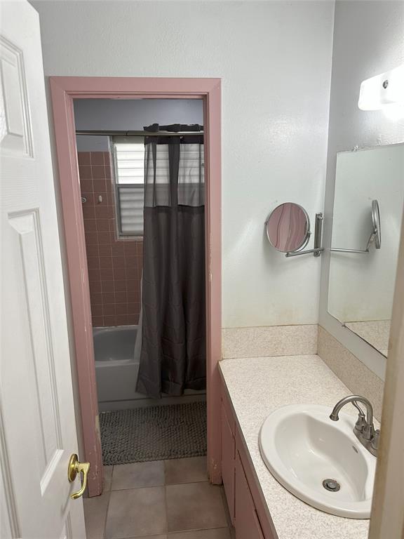 1113 N Noble Road, Texas City, Texas image 13