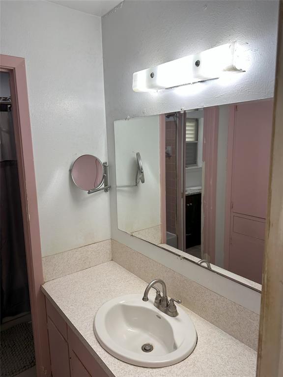1113 N Noble Road, Texas City, Texas image 12
