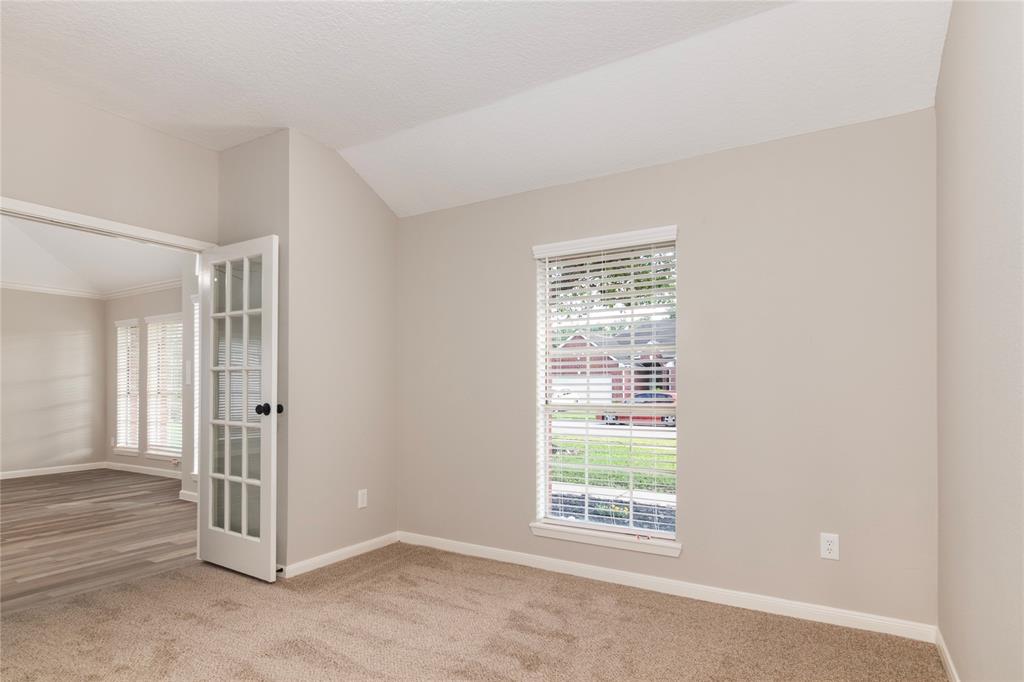 1603 Oak Place Court, Pearland, Texas image 11