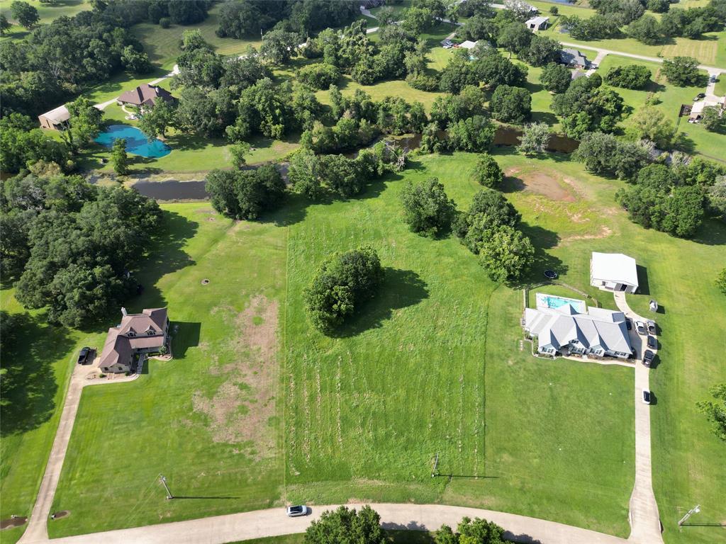 1223 Mill Road, Angleton, Texas image 5