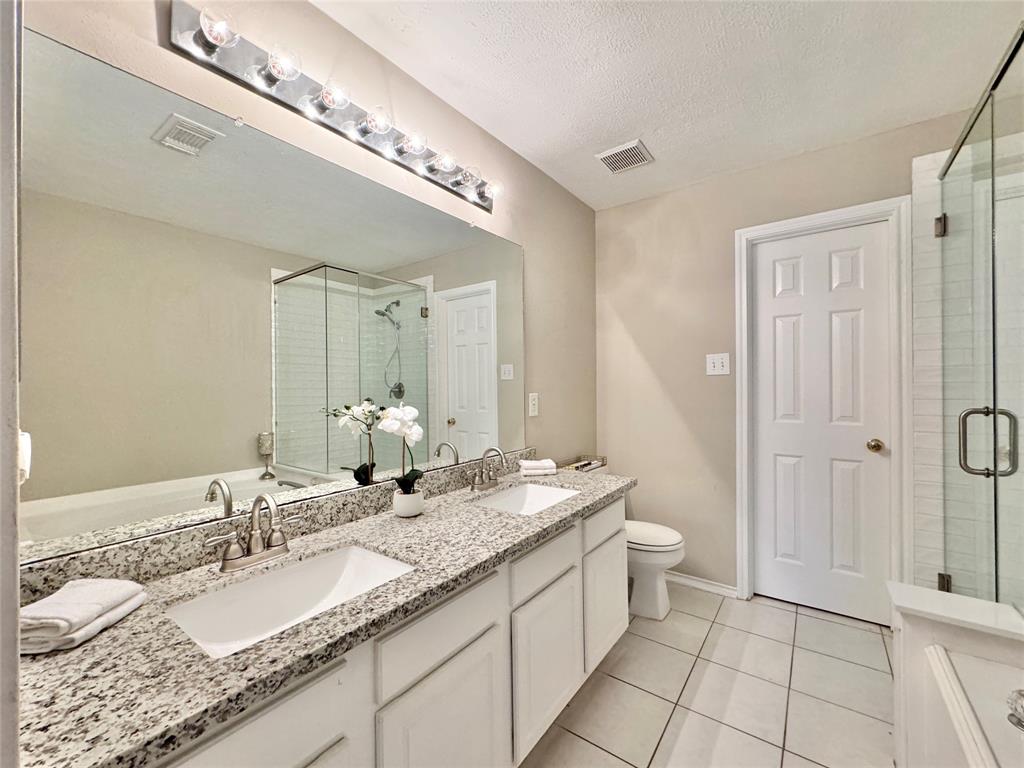 27 N Walden Elms Circle, The Woodlands, Texas image 36