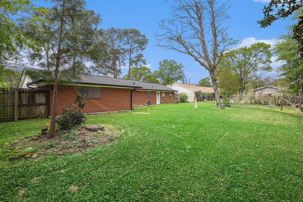 Baytown, Texas 77521, United States, 3 Bedrooms Bedrooms, ,2 BathroomsBathrooms,Residential,Active,145997