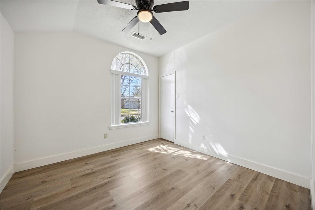 4615 Pleasant Trail, Fresno, Texas image 8