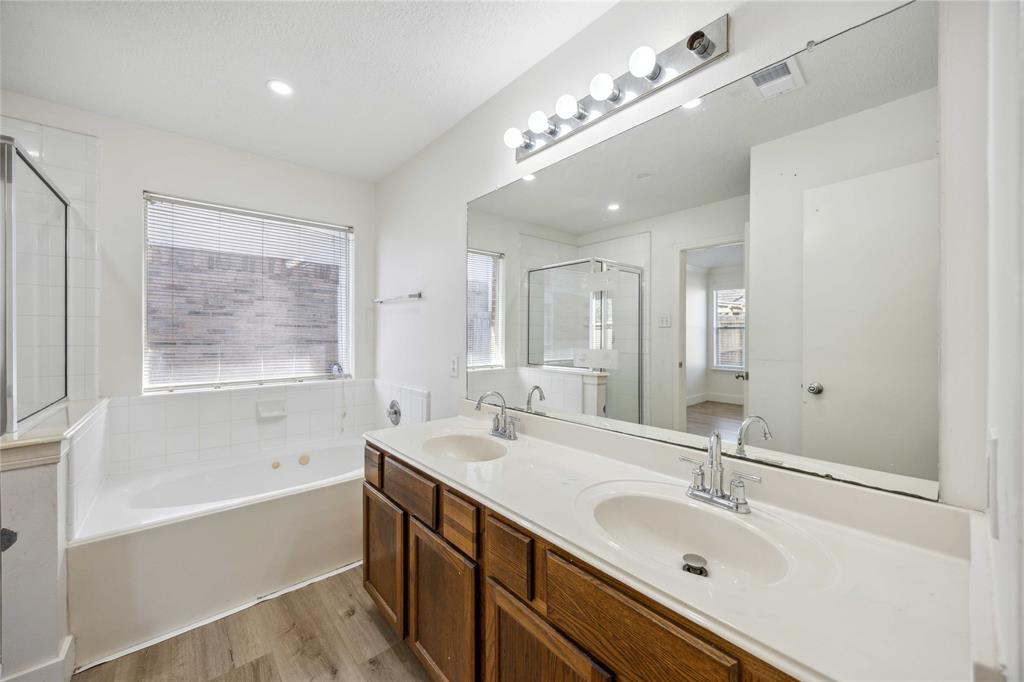 4615 Pleasant Trail, Fresno, Texas image 11