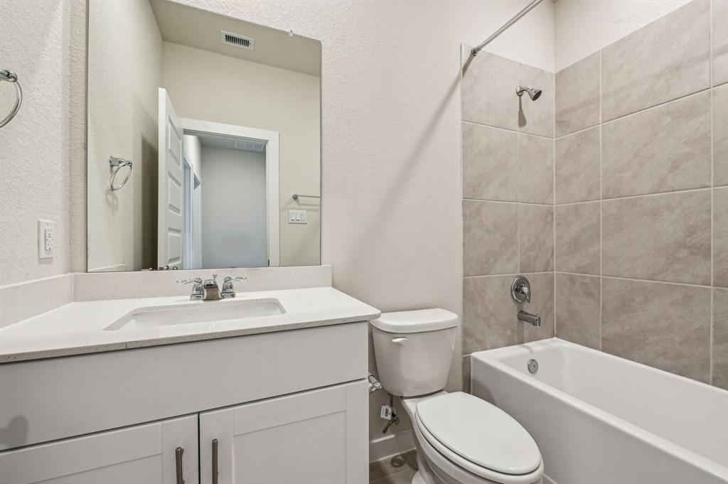 716 Seafoam Lane, Kemah, Texas image 32